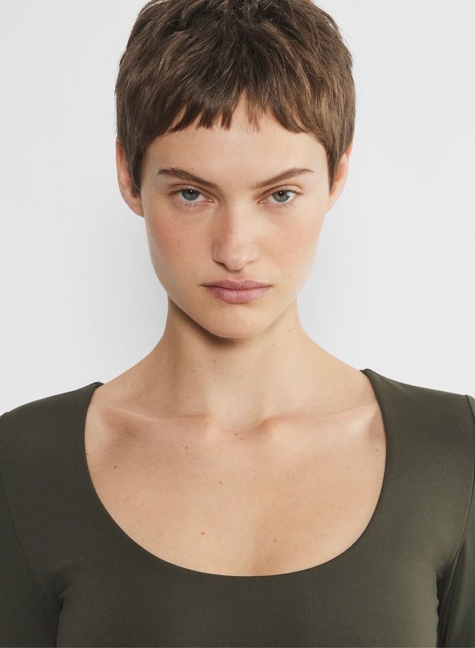 Aritzia contour Scoop Neck Long Sleeve Stretch Top olive green womens S NEW - Picture 5 of 12